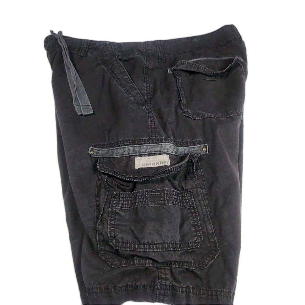 UNIONBAY Cargo Shorts Men's Size 40  Black‎ 100% Cotton 10" Inseam Distressed